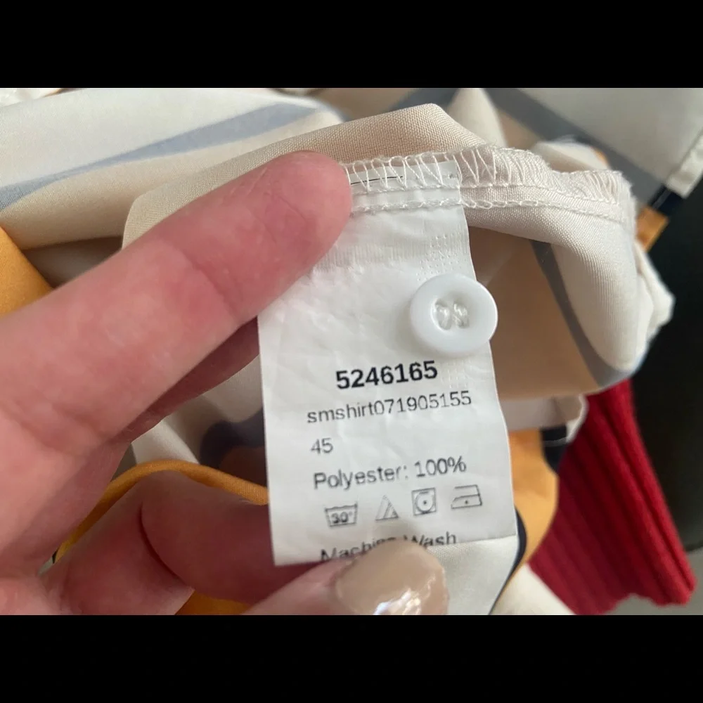 Shein Mens Vertical Stripped button down. - Picture 5 of 7